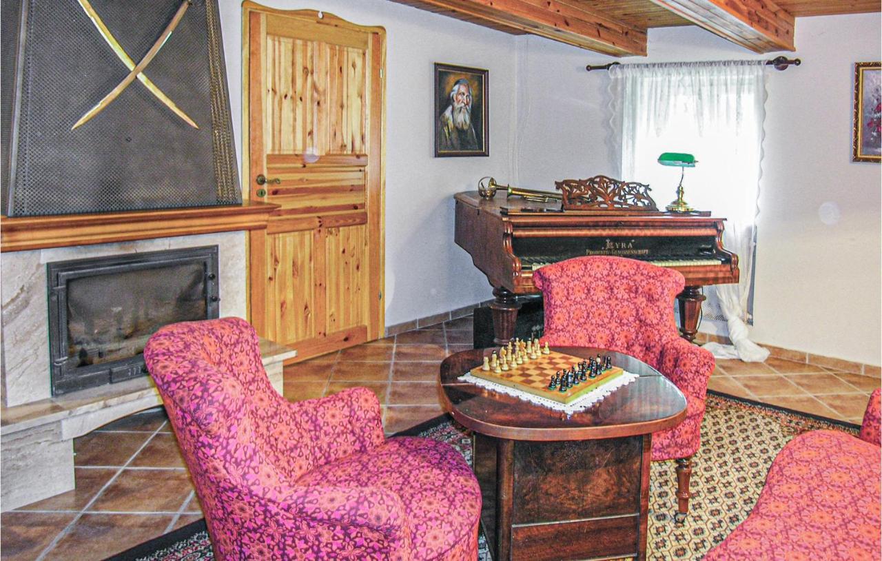 Awesome Home In Pleszew With Wifi Zawidowice Dış mekan fotoğraf