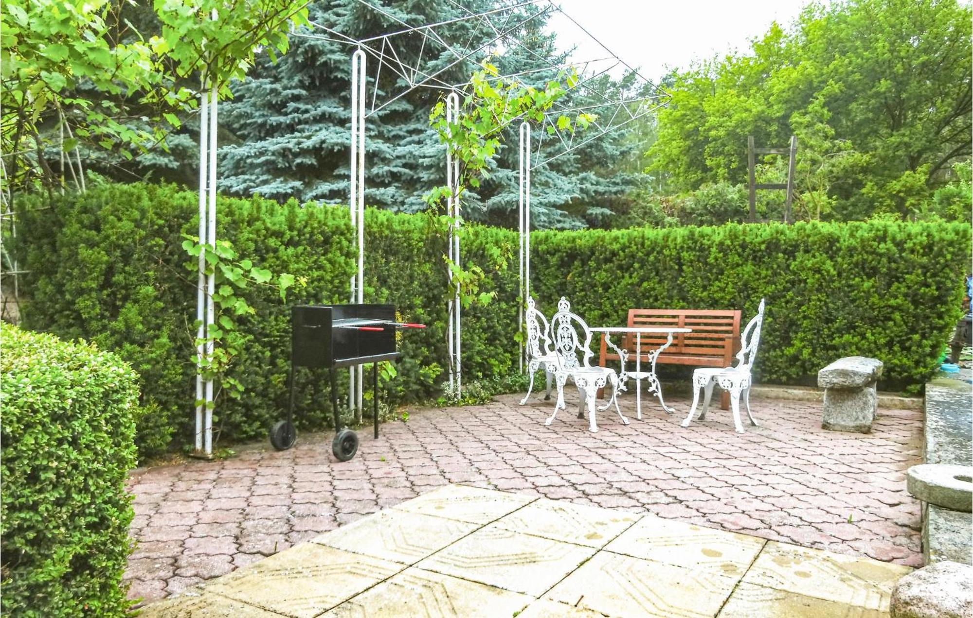 Awesome Home In Pleszew With Wifi Zawidowice Dış mekan fotoğraf